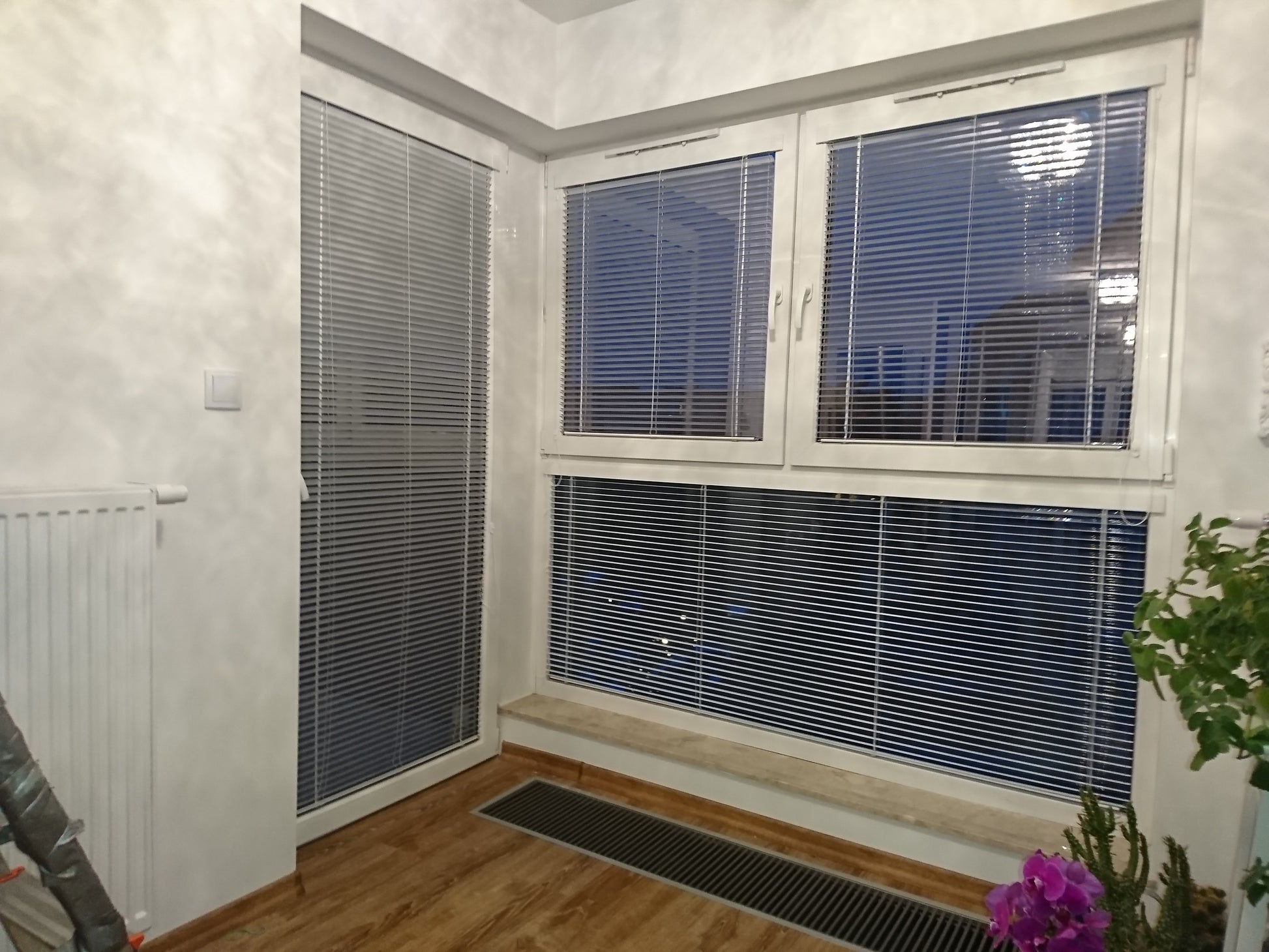Żaluzje drewniane i aluminiowe